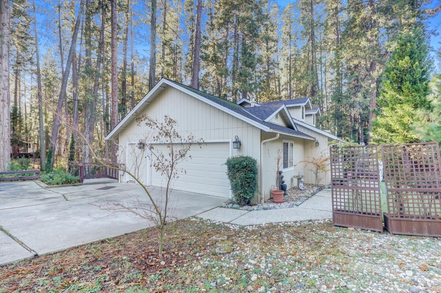 Property Photo:  364 Gracie Road  CA 95959 