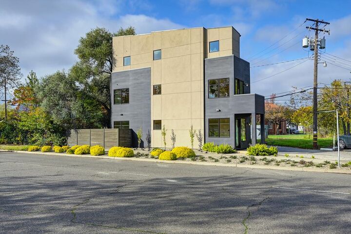 Property Photo:  2730 Victorian Alley  CA 95818 