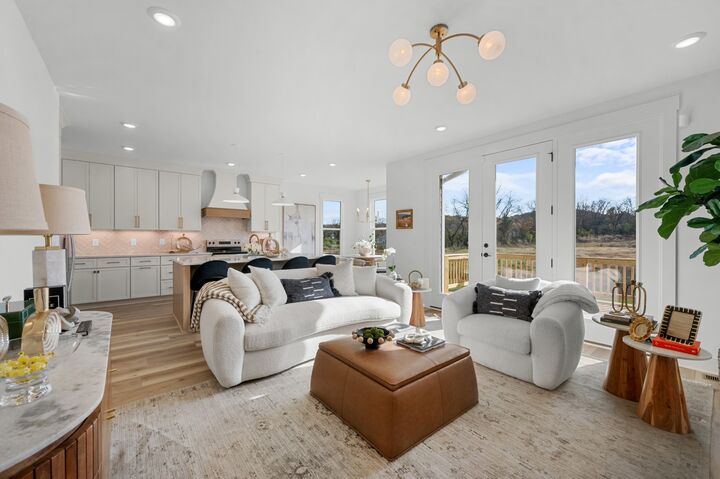 Property Photo:  1301 Alderwood Pass  TN 37207 