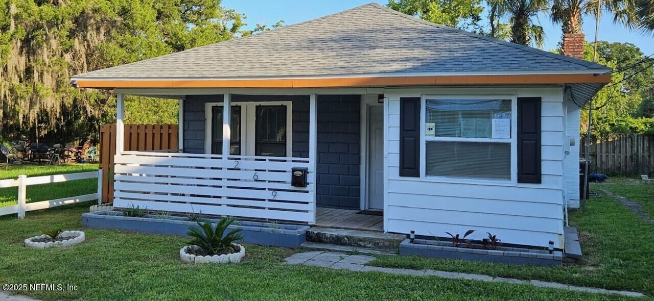 Property Photo:  269 W King Street  FL 32084 