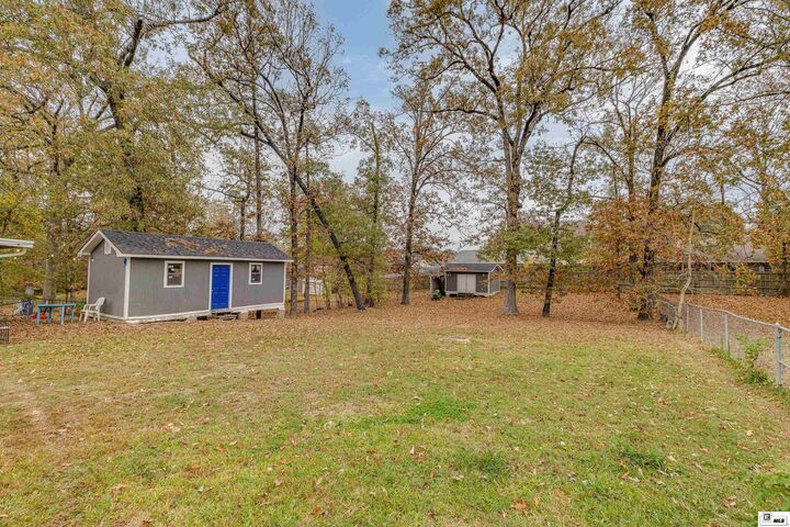 Property Photo: 209 E Ironwood Drive LA 71291