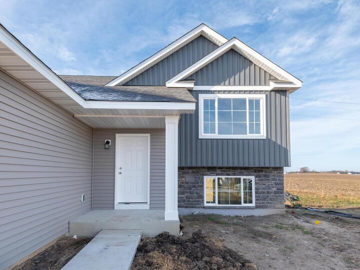 Property Photo:  938 Prestwick Drive  MN 56011 