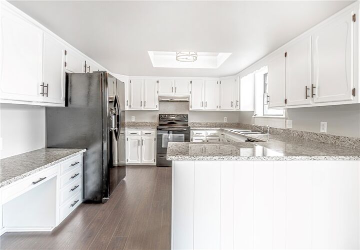 Property Photo: 601 N Valley West Drive AR 72756