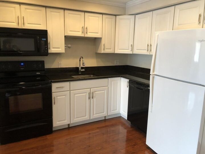 Property Photo: 915 Edgell Rd 73 MA 01701