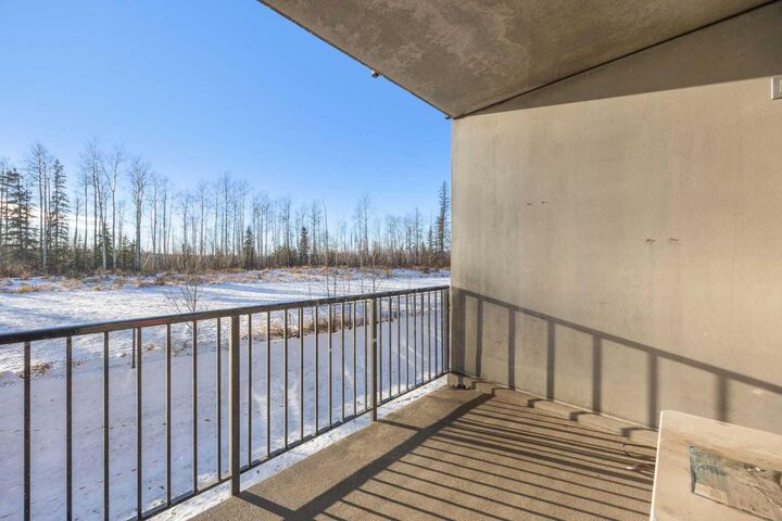 Property Photo:  204 Sparrow Hawk Drive 2209  AB T9K 0P1 