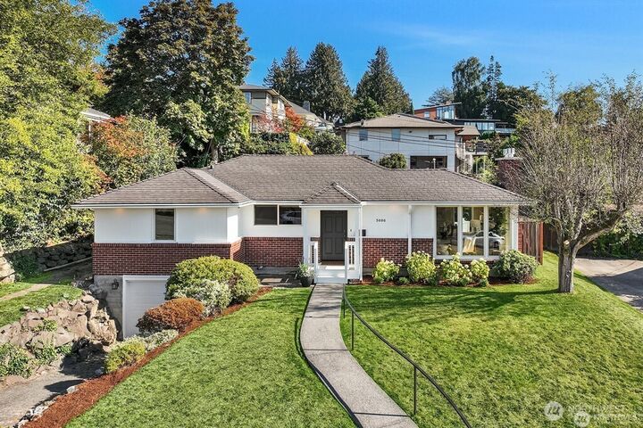 Property Photo:  5606  59th Avenue NE  WA 98105 