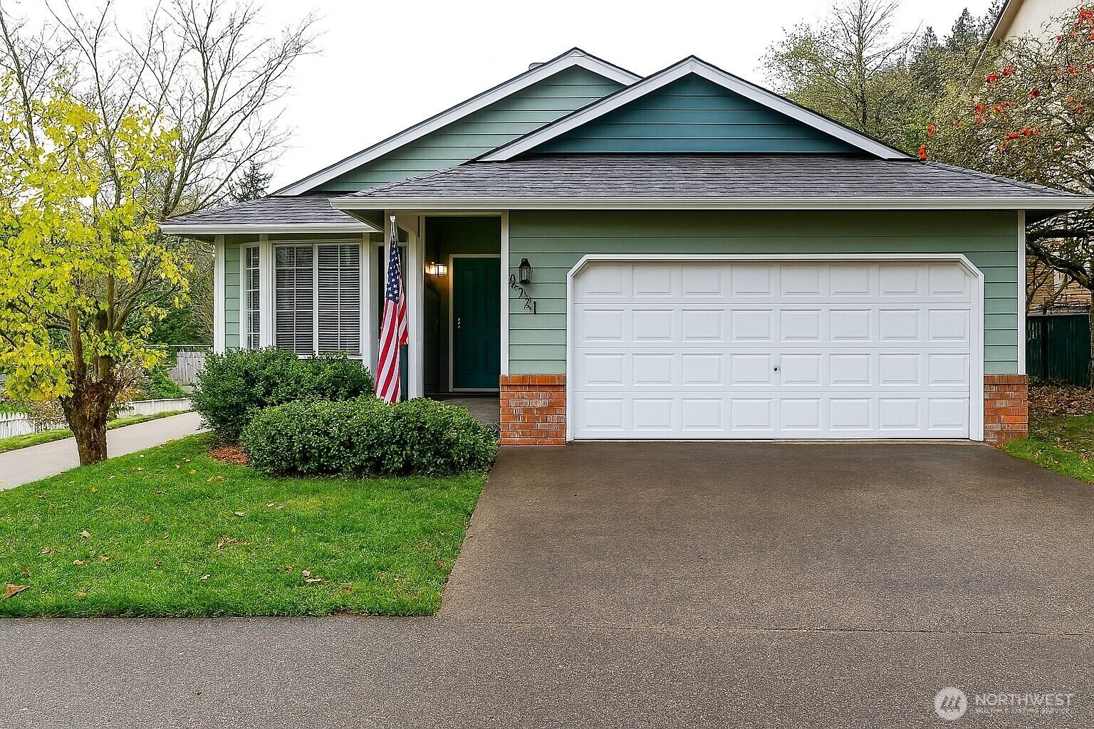 Property Photo: 6814 144th Street Ct E WA 98375