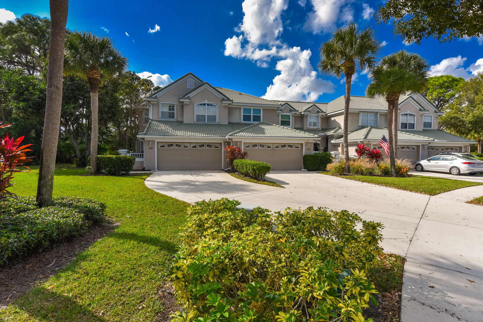Property Photo:  1567 SW Harbour Isles Circle  FL 34986 