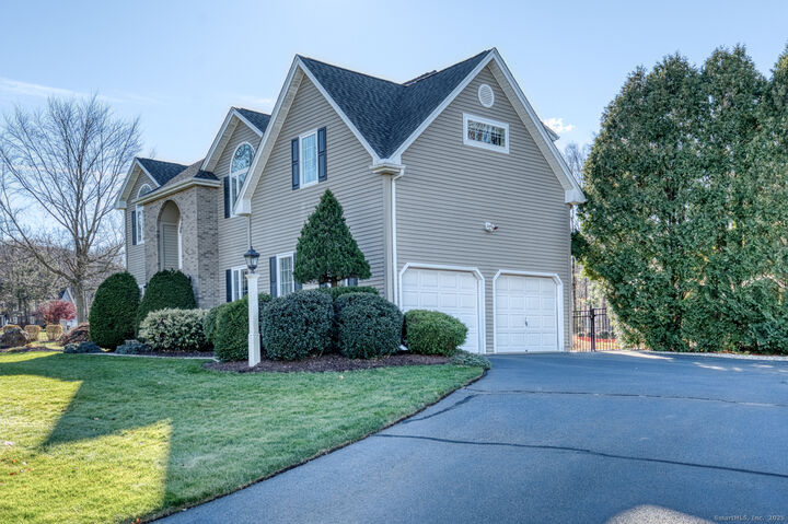 Property Photo: 55 Steeplechase Drive CT 06489