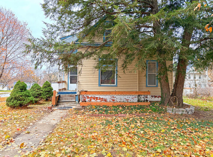 Property Photo:  712 West  Street  IA 51601 