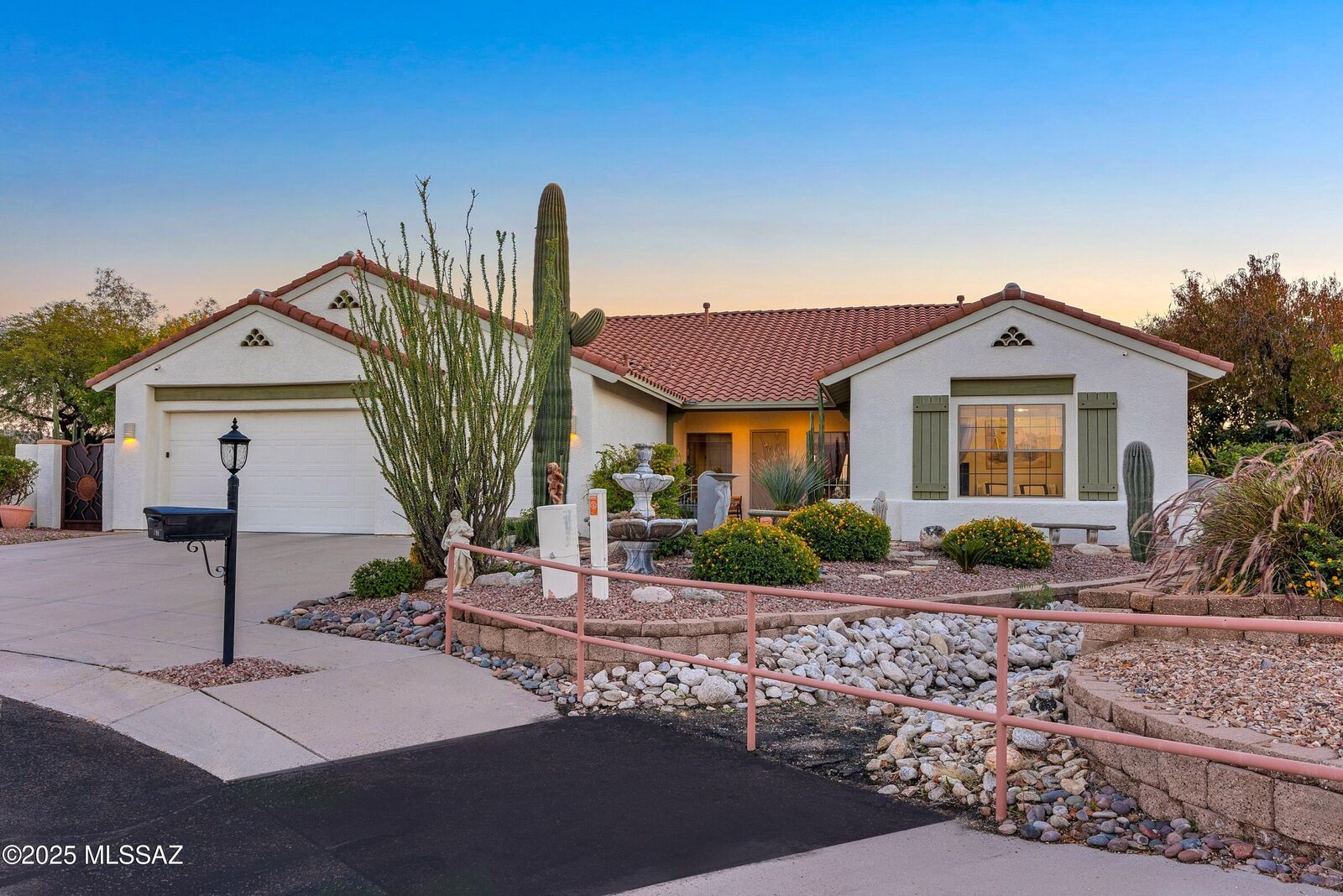 Property Photo:  1798 S Sunlit Sand Place  AZ 85748 