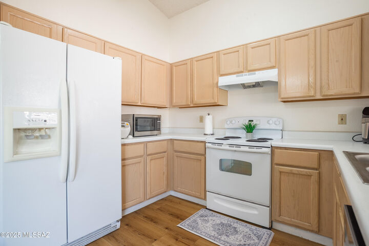 Property Photo: 8845 E Apple Tree Drive AZ 85730