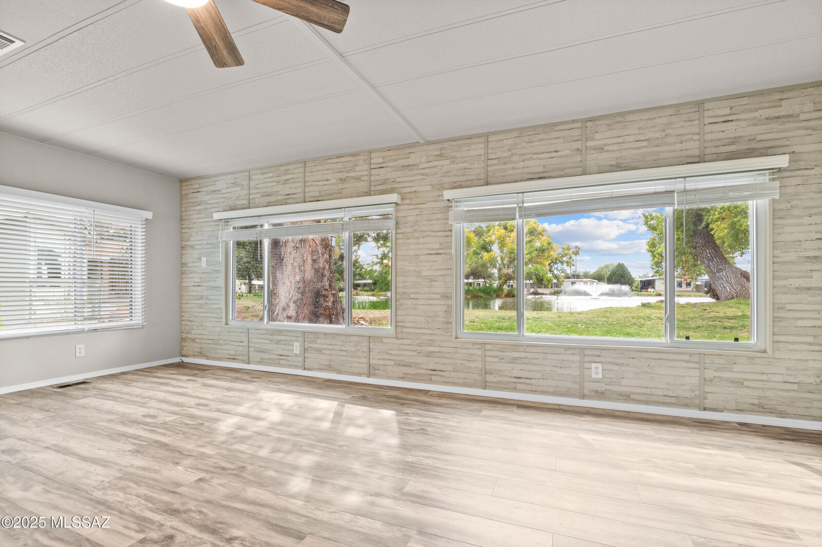 Property Photo:  4550 N Flowing Wells 170  AZ 85710 