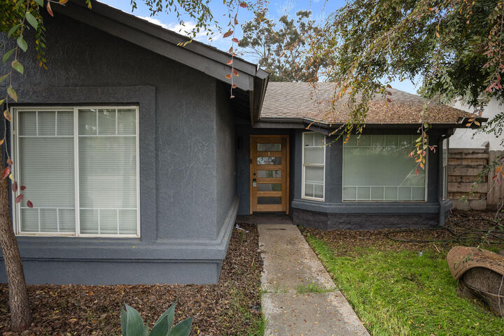Property Photo: 1967 N Ventura Avenue CA 93223