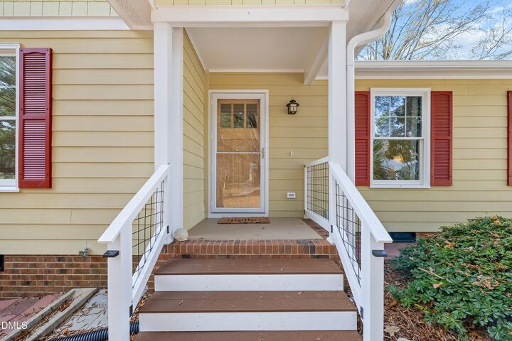 Property Photo:  514 Holtz Lane  NC 27511 