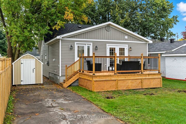 Photo de la propriété: 25 Roosevelt Drive ON K7A 3J7