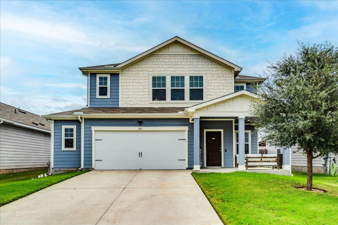 Property Photo:  217 Seneca Loop  TX 78640 