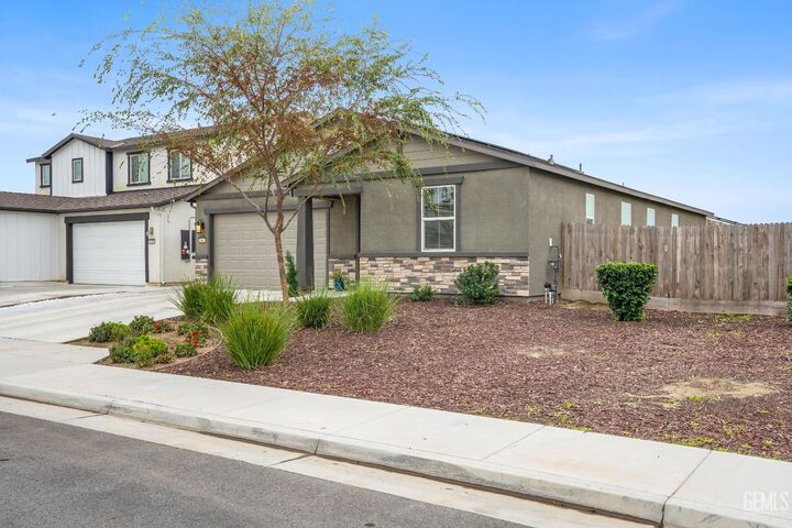 Property Photo: 6009 Marconi Avenue CA 93313