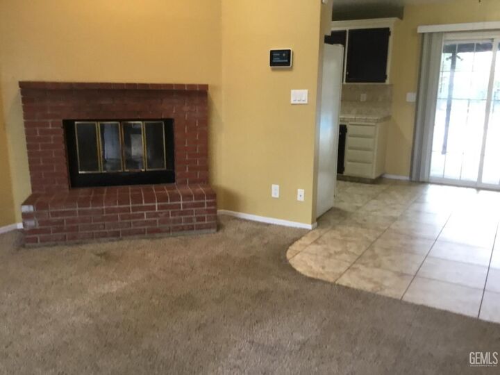 Property Photo:  4611 Gardenwood Lane  CA 93309 