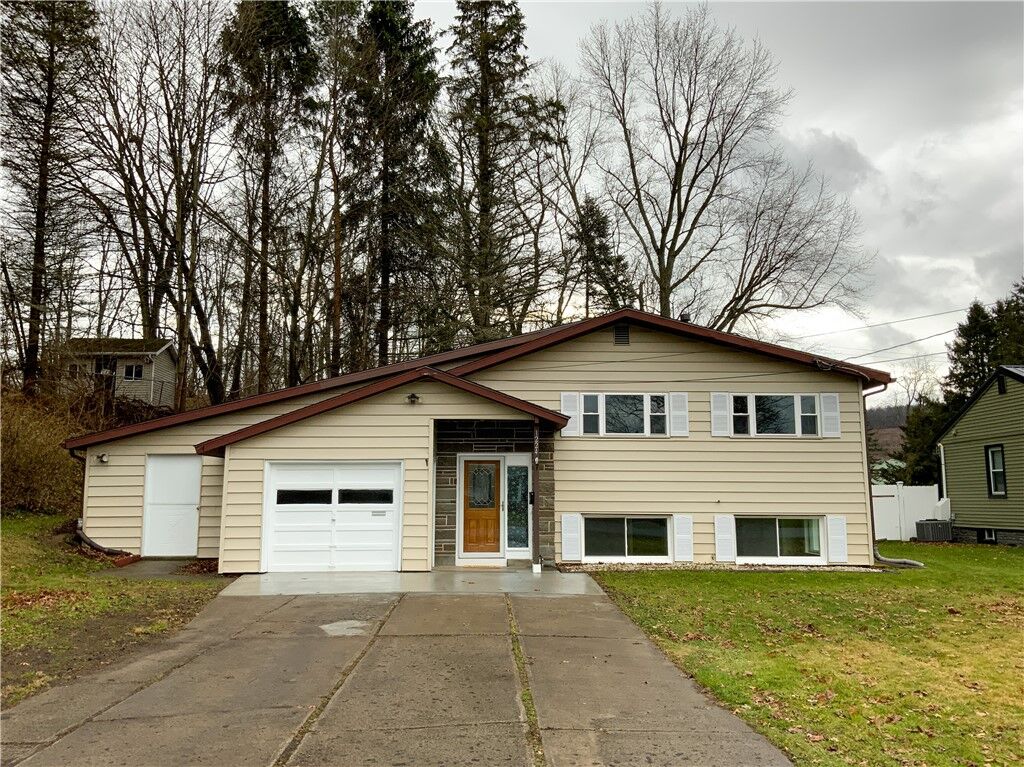 Property Photo:  1224 Louise Drive  NY 13045 