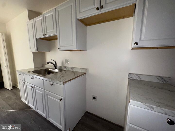 Property Photo:  1517 N Fulton Avenue  MD 21217 
