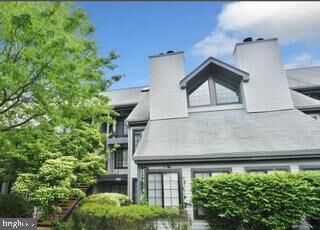 Property Photo: 6000 Ellesmere Court B VA 22315