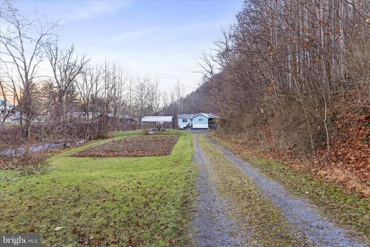 Property Photo:  25 Helmick Lane  WV 26726 