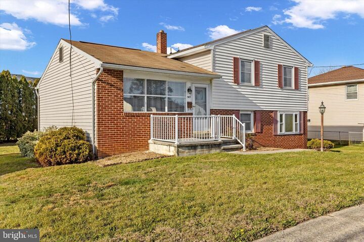 Property Photo:  303 Brandy Lane  PA 17055 