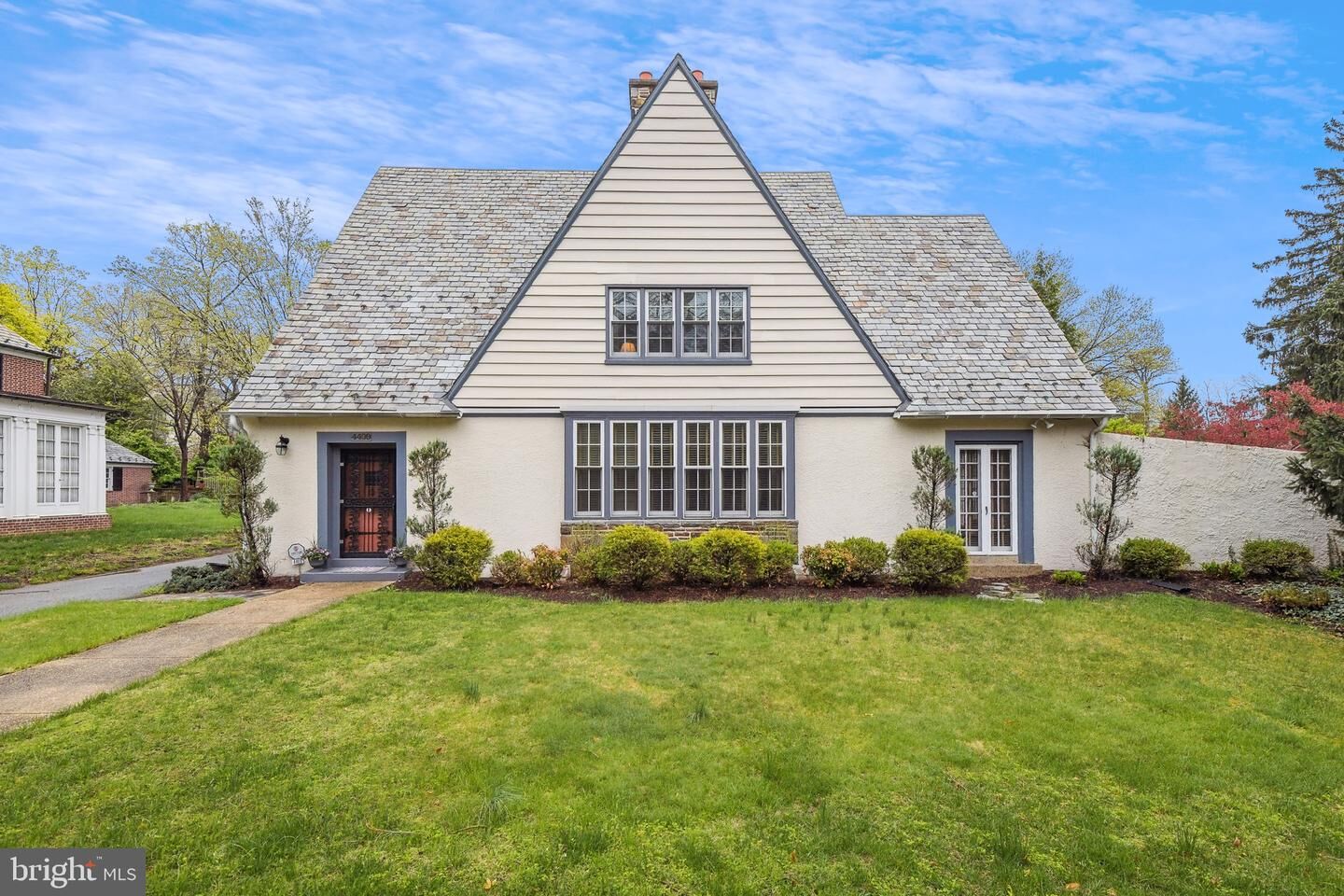 Property Photo: 4409 N Charles Street MD 21218