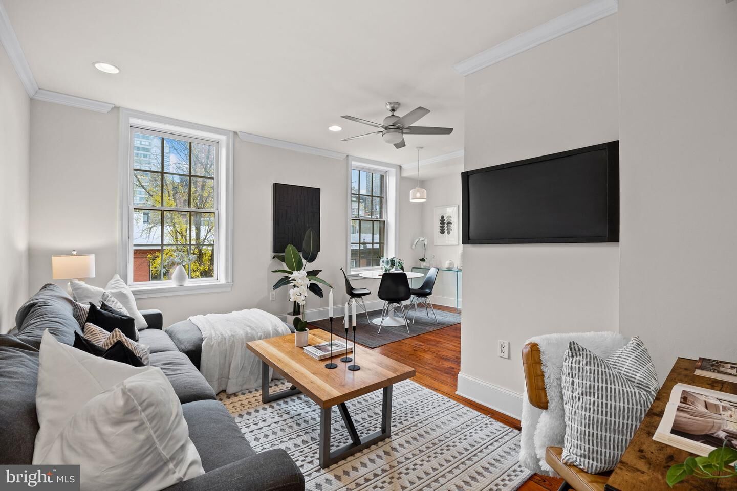 Property Photo:  1708 Pine Street 3F  PA 19103 