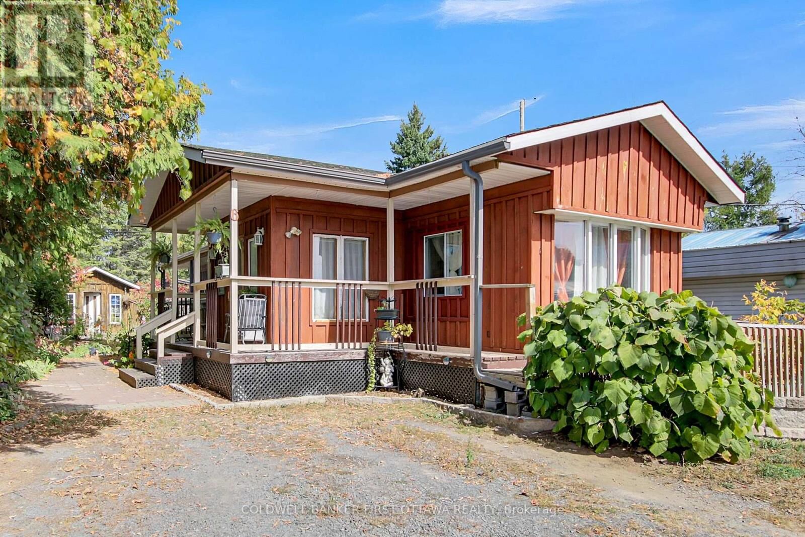 Property Photo:  6 Fetherston Lane  ON K0G 1J0 