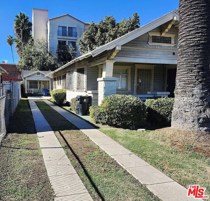 Property Photo: 4305 S Flower St CA 90037