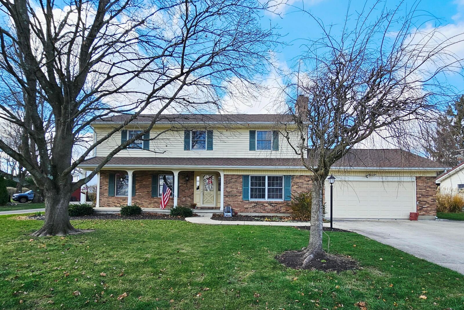Property Photo: 667 Waverly Avenue OH 43160
