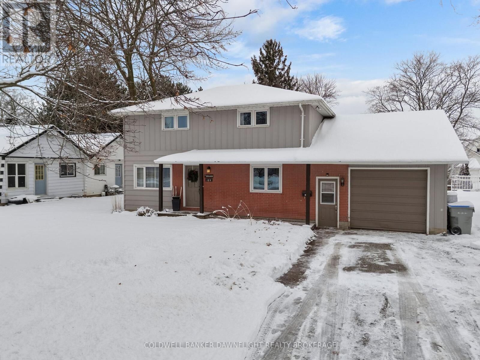 Property Photo: 164 Oxford Street West ON N0M 1X0