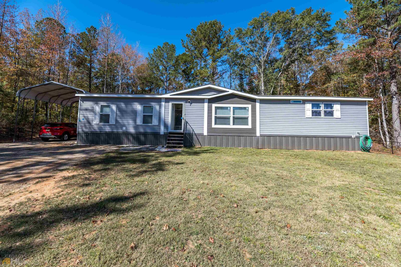 Property Photo:  2061 County Road  AL 36855 