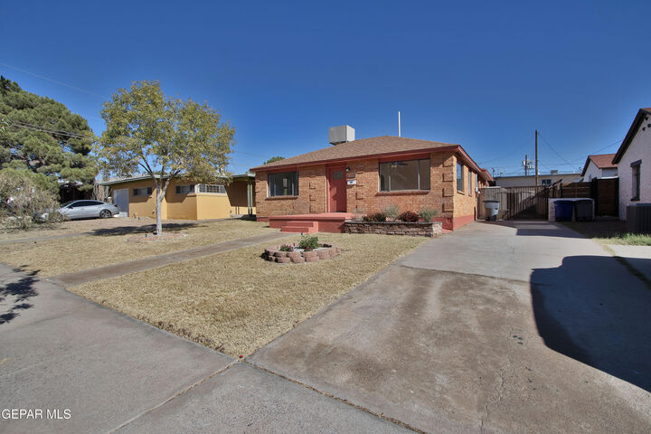 1506 Raynolds Street  El Paso TX 79903 photo