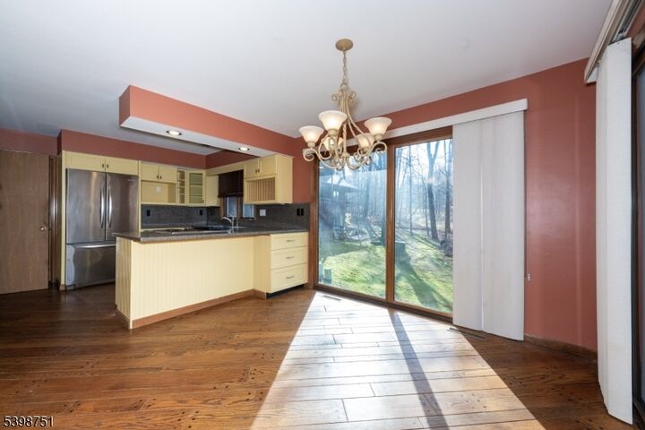 Property Photo:  17 Village Way Unit 7  NJ 07462 