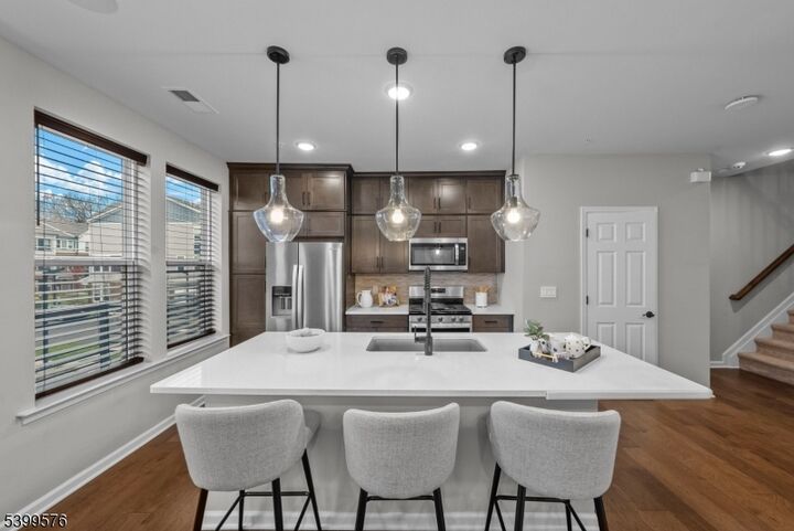 Property Photo: 4 Sadie Cir 4204 NJ 07083