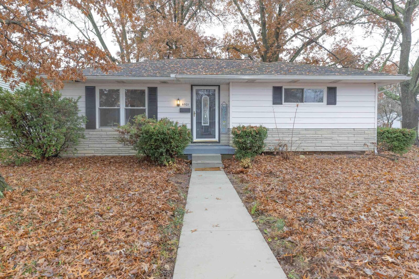 Property Photo:  4501 Sweetser Avenue  IN 47714 