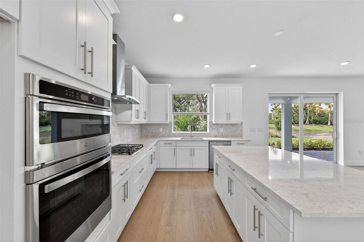 Property Photo:  7543 Hawkstone Drive  FL 34241 