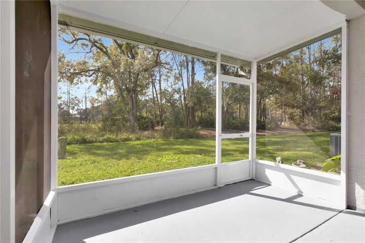 Property Photo:  34902 Teeview Lane  FL 33541 