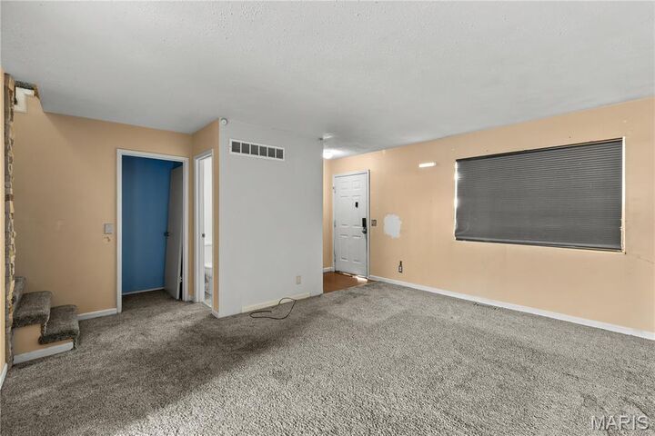 Property Photo: 2503 Savoy Drive 2503 MO 63367