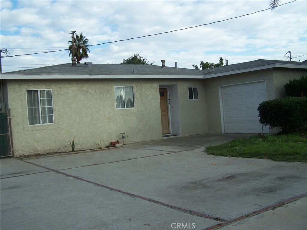Property Photo: 1652 S Grand CA 91740