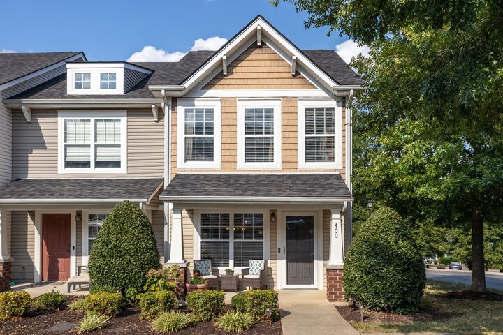 Property Photo:  400 Shadow Glen Dr  TN 37211 