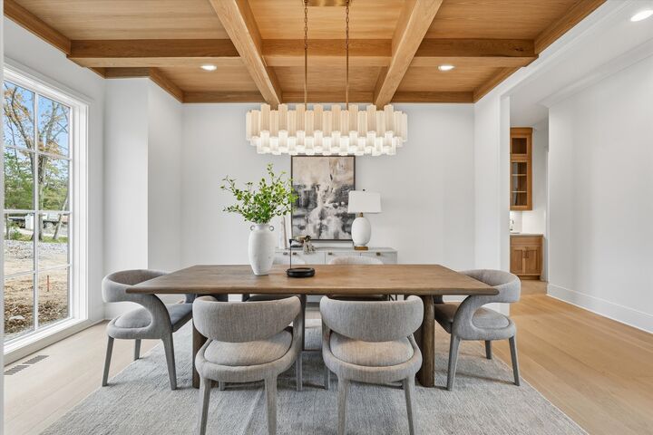 Property Photo:  735 Richfield Dr  TN 37205 