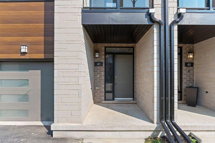 Photo de la propriété:  350 River Road 41  ON N3C 2B7 