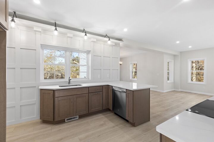 Property Photo:  1234 State Rd 1  MA 02360 