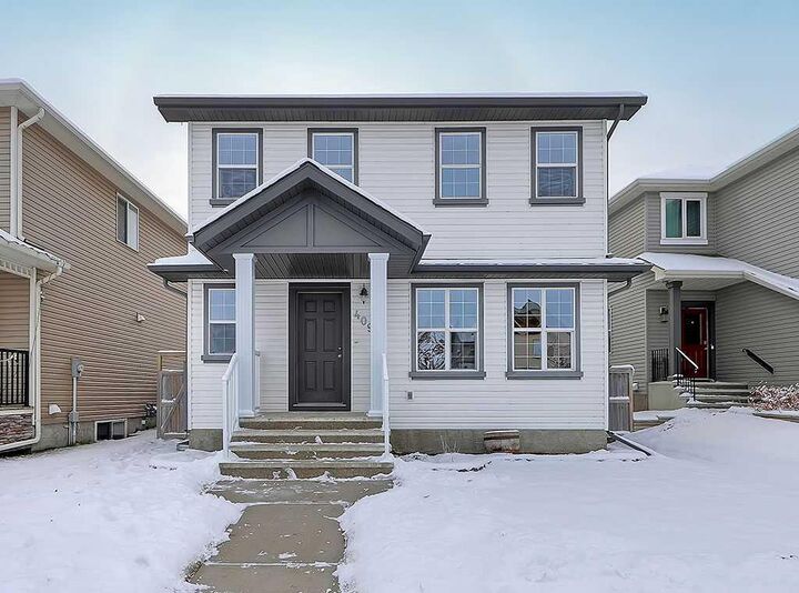 Property Photo:  409 Cimarron Boulevard  AB T1S 0A9 