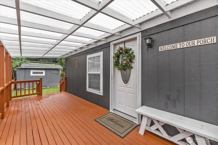 Property Photo:  7701  Hardeson Road 16  WA 98203 