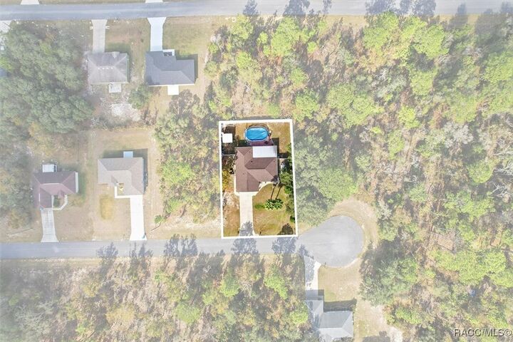 Property Photo:  2435 W Lawrence Court  FL 34434 